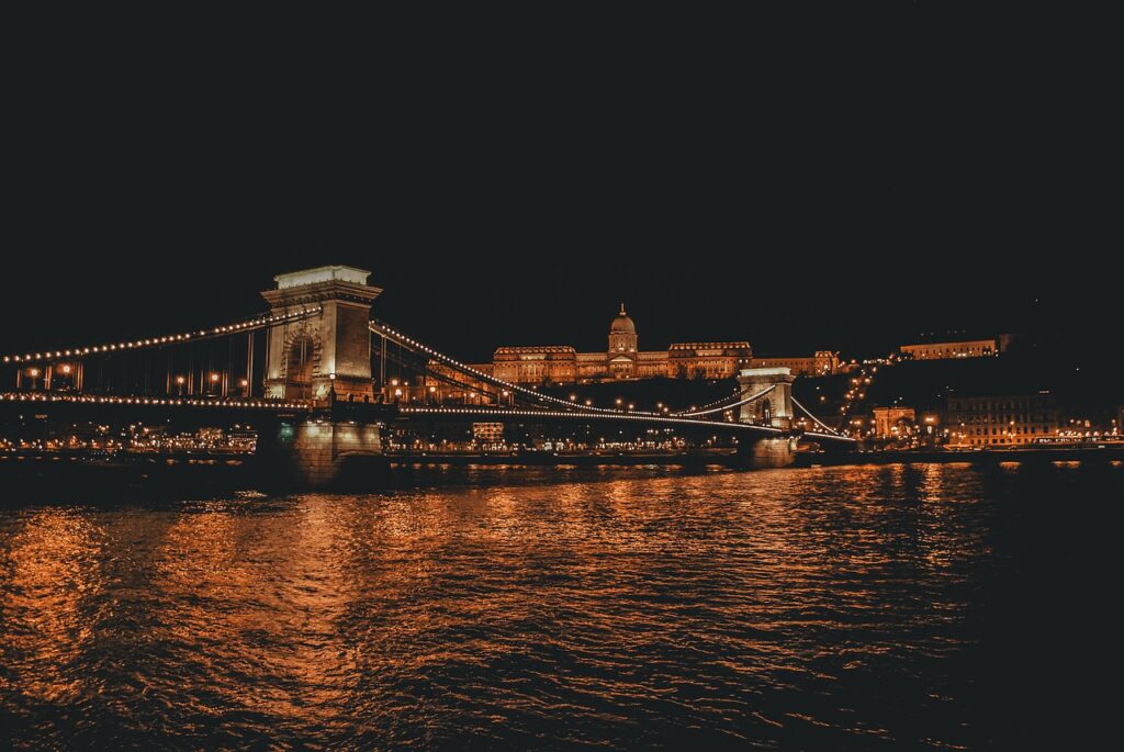 budapest, europe, night-4011923.jpg