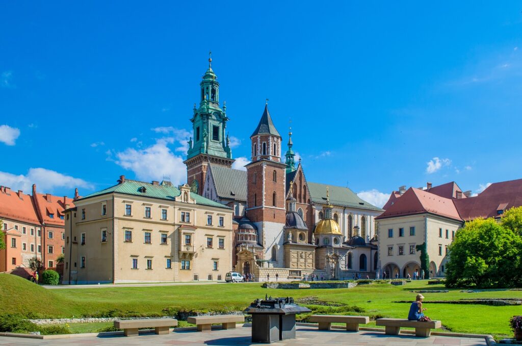 krakow, castle, fortress-1665081.jpg